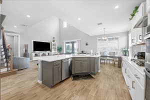5128 LOS ROBLES COURT, PALMETTO, FL 34221 Sold 02/15/25