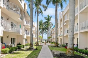 5961 MIDNIGHT PASS ROAD, SARASOTA, FL 34242 Sold 12/18/24