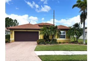 6935 74TH STREET CIRCLE, BRADENTON, FL 34203 Sold 07/22/25