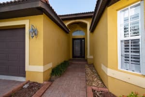 6935 74TH STREET CIRCLE, BRADENTON, FL 34203 Sold 07/22/25