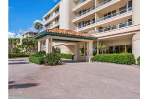 3070 GRAND BAY BOULEVARD, LONGBOAT KEY, FL 34228 - MLS#MFRA4627468