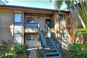 1720 GLENHOUSE DRIVE, SARASOTA, FL 34231 Sold 04/24/25
