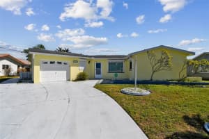 5112 BEACON ROAD, PALMETTO, FL 34221 Sold 01/27/25