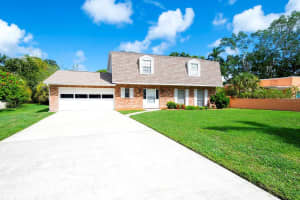 612 CASABELLA DRIVE, BRADENTON, FL 34209 Sold 01/31/25