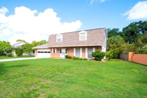 612 CASABELLA DRIVE, BRADENTON, FL 34209 Sold 01/31/25