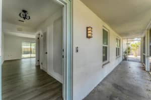 2420 SUNNYSIDE STREET, SARASOTA, FL 34239 - MLS#MFRA4627612