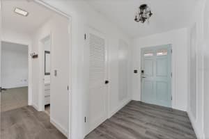 2420 SUNNYSIDE STREET, SARASOTA, FL 34239 - MLS#MFRA4627612