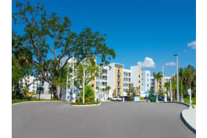 1709 TAMIAMI TRAIL, SARASOTA, FL 34234 Sold 01/21/25