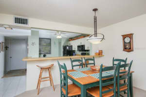 702 OAKVIEW DRIVE, BRADENTON, FL 34210 Sold 02/07/25