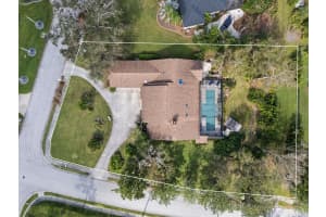 7317 CRAPE MYRTLE WAY, SARASOTA, FL 34241 Sold 08/29/25