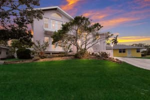 2105 RIVERVIEW BOULEVARD, BRADENTON, FL 34205 Sold 04/02/25