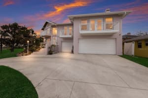 2105 RIVERVIEW BOULEVARD, BRADENTON, FL 34205 Sold 04/02/25