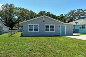 518 36TH AVENUE, BRADENTON, FL 34208 Sold 01/15/25