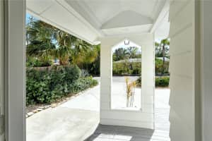 1863 BOUGAINVILLEA STREET, SARASOTA, FL 34239 Sold 11/22/24