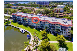 1215 PORTOFINO DRIVE, SARASOTA, FL 34242 Sold 04/01/25