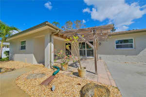 6727 5TH STREET, BRADENTON, FL 34207 Sold 01/08/25