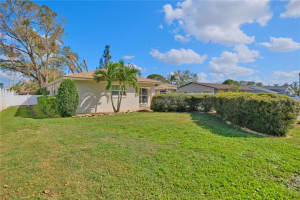 6727 5TH STREET, BRADENTON, FL 34207 Sold 01/08/25