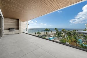 1561 Gulf Of Mexico Dr #403, LONGBOAT KEY