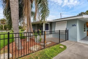 1686 CHAPLINE LANE, SARASOTA, FL 34231 - MLS#MFRA4627986