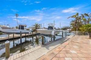 680 KEY ROYALE DRIVE, HOLMES BEACH, FL 34217 Sold 01/21/25