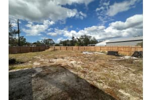 5682 25TH STREET CIRCLE, BRADENTON, FL 34203 Sold 11/21/24
