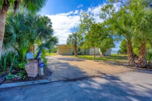 3210 HIGEL AVENUE, SARASOTA, FL 34242 Sold 02/27/25