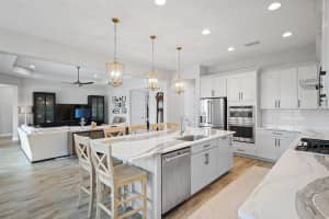 6245 RIVO LAKES BOULEVARD, SARASOTA, FL 34241 Sold 12/18/24