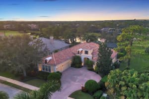 7504 GREYSTONE STREET, LAKEWOOD RANCH, FL 34202 Sold 02/05/25