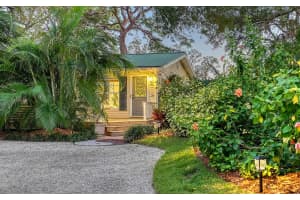 2127 JEFFERSON AVENUE, SARASOTA, FL 34239 Sold 02/28/25