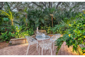 2127 JEFFERSON AVENUE, SARASOTA, FL 34239 Sold 02/28/25