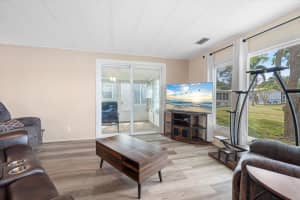 808 53RD AVENUE, BRADENTON, FL 34203 Sold 03/27/25
