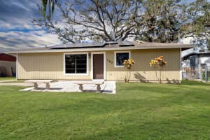 160 GOLDEN SANDS DRIVE, SARASOTA, FL 34232 Sold 02/03/25