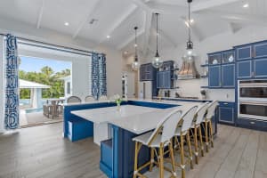 328 MONROE DRIVE, SARASOTA, FL 34236 Sold 03/31/25