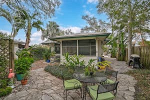 642 LAFAYETTE COURT, SARASOTA, FL 34236 Sold 01/31/25