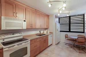806 BAYPORT WAY, LONGBOAT KEY, FL 34228 Sold 03/11/25