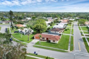 7423 DICKENS DRIVE, SARASOTA, FL 34231 Sold 12/09/24