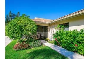 7187 WOOD CREEK DRIVE, SARASOTA, FL 34231 Sold 05/07/25