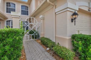 4523 CINNAMON DRIVE, SARASOTA, FL 34238 Sold 04/10/25