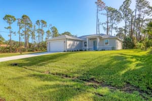 2814 Daphne Rd, NORTH PORT