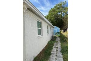 432 49TH STREET, BRADENTON, FL 34209 Sold 11/25/24