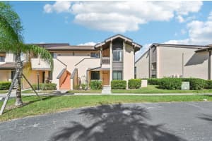 6211 TIMBER LAKE DRIVE, SARASOTA, FL 34243 Sold 03/14/25