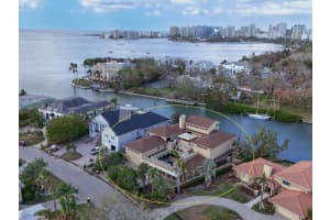 1348 Harbor Dr, SARASOTA