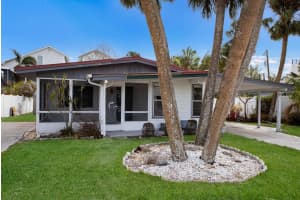 205 67TH STREET, HOLMES BEACH, FL 34217 Sold 11/22/24
