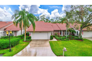 3956 WILSHIRE CIRCLE, SARASOTA, FL 34238 Sold 01/03/25