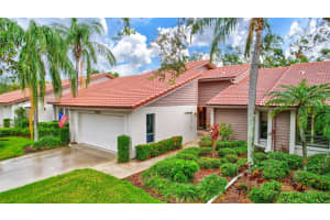 3956 WILSHIRE CIRCLE, SARASOTA, FL 34238 Sold 01/03/25