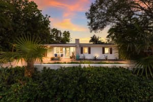 2364 FLOYD STREET, SARASOTA, FL 34239 Sold 03/21/25
