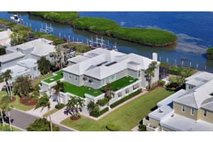 3460 MISTLETOE LANE, LONGBOAT KEY, FL 34228 Sold 03/14/25