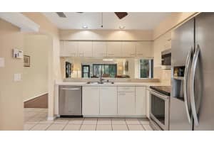 3108 SANDLEHEATH #86, SARASOTA, FL 34235 Sold 01/09/25
