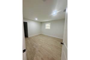 107 11TH STREET COURT, PALMETTO, FL 34221 Sold 02/21/25