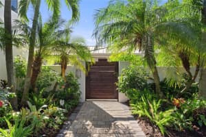 1610 HUDSON POINTE DRIVE, SARASOTA, FL 34236 Sold 04/14/25